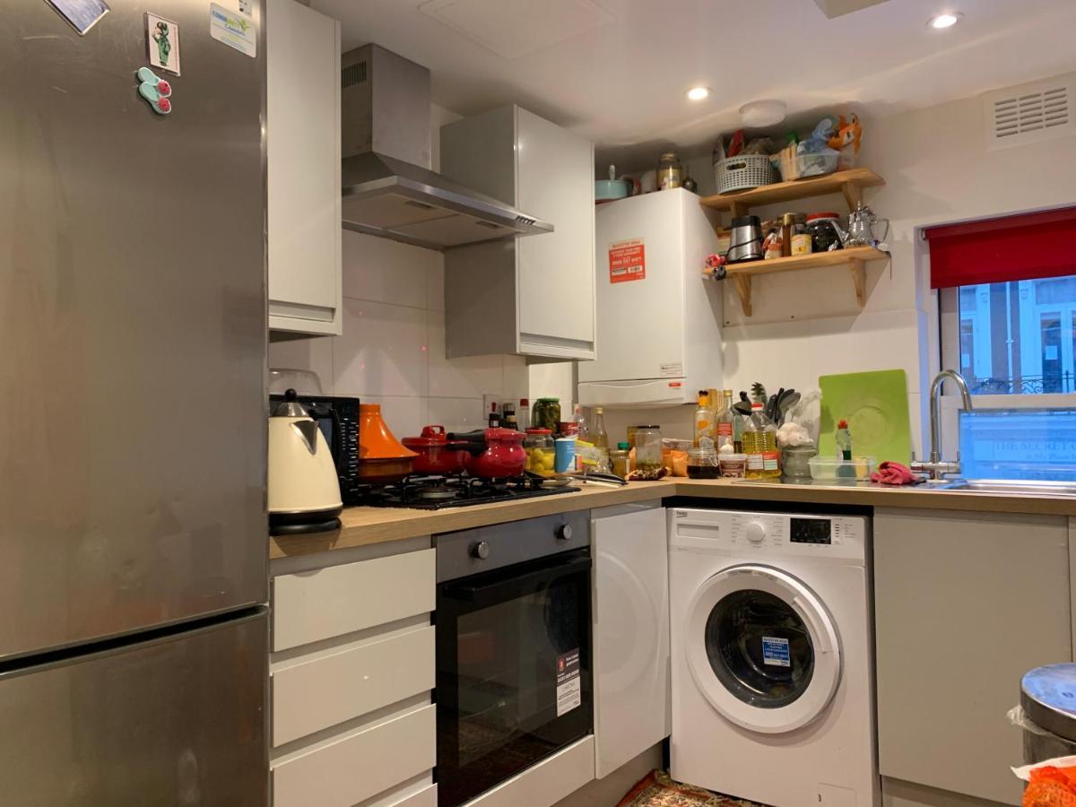 Twin Room Earls Court Central London - Shared Accommodation エクステリア 写真