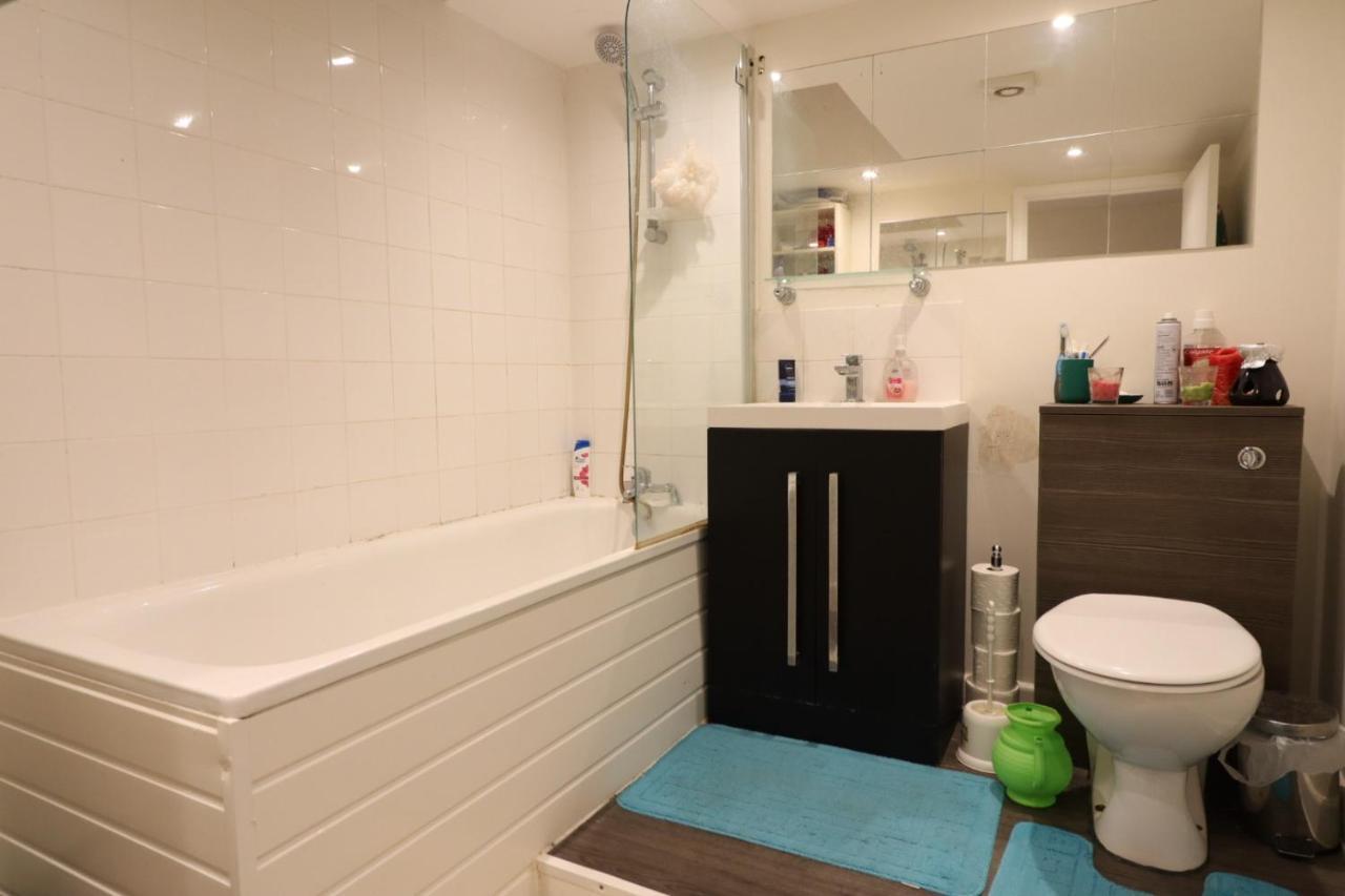 Twin Room Earls Court Central London - Shared Accommodation エクステリア 写真