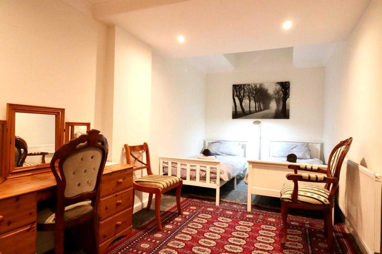 Twin Room Earls Court Central London - Shared Accommodation エクステリア 写真