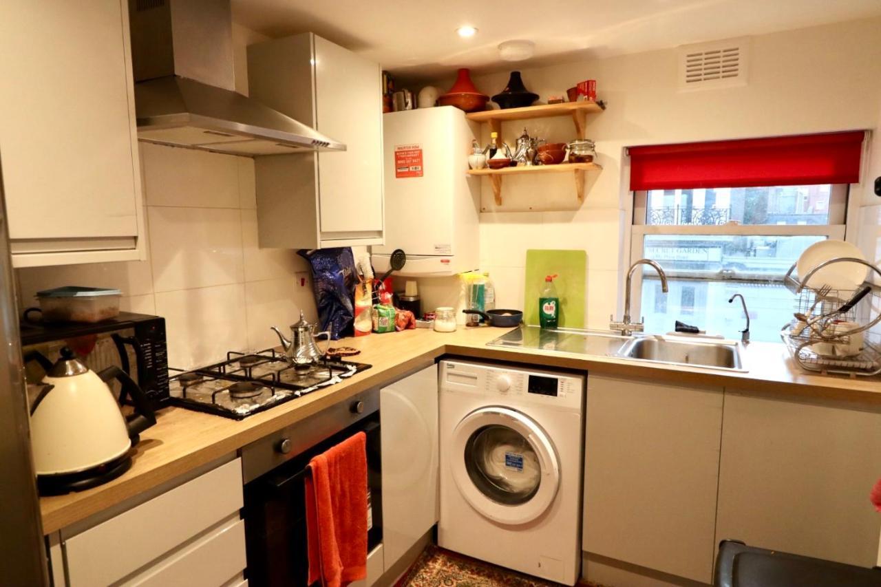 Twin Room Earls Court Central London - Shared Accommodation エクステリア 写真